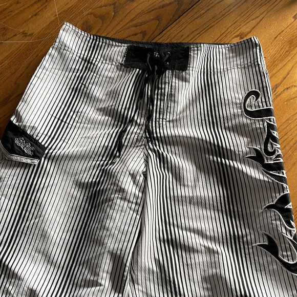 Men’s board shorts. Black stripes on white background. EUC - Picture 2 of 8